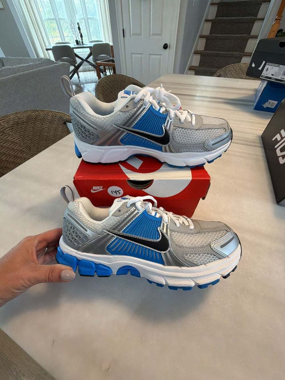 Nike Vomero 5 Size 5.5Y White Black Pure Platinum Photo Blue HF6998-103